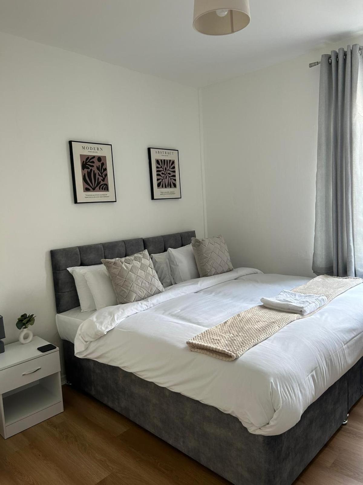 Mideyah Stays - 3 Bed Comfy House คาร์ดิฟฟ์ ภายนอก รูปภาพ